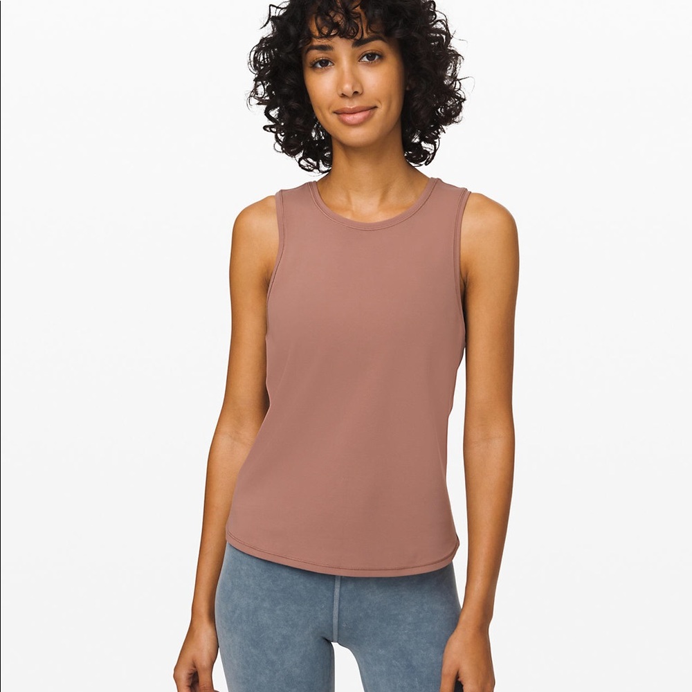 Lululemon deep stretch Nulu tank